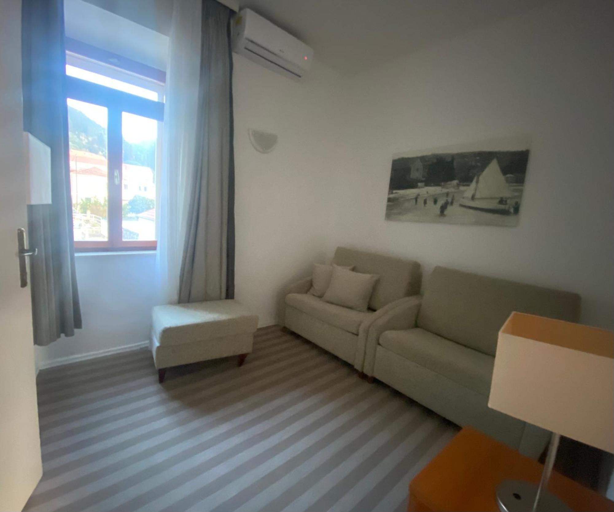 Hotel Glavovic 洛帕德 外观 照片